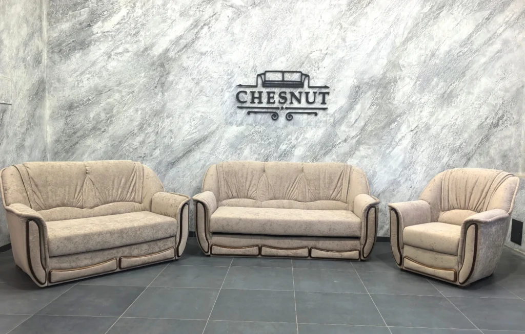 Два дивана и кресло в мастерской CHESNUT